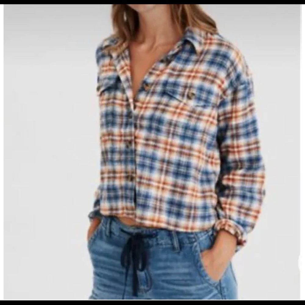 American Eagle cropped flannel